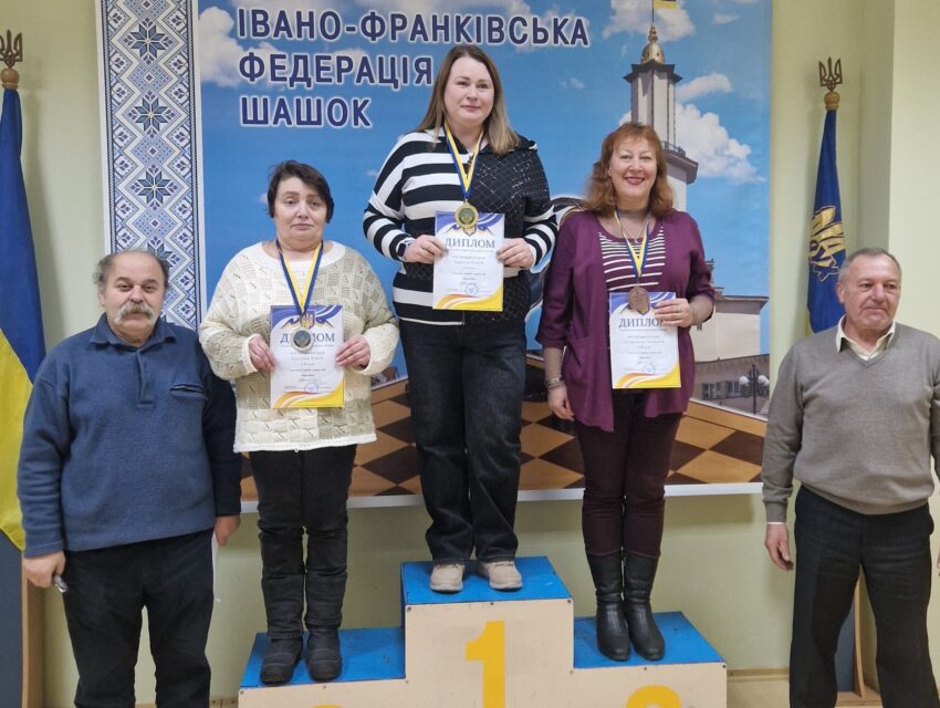 Кам`янчанка Олена Коротка стала чемпіонкою України з міжнародних шашок