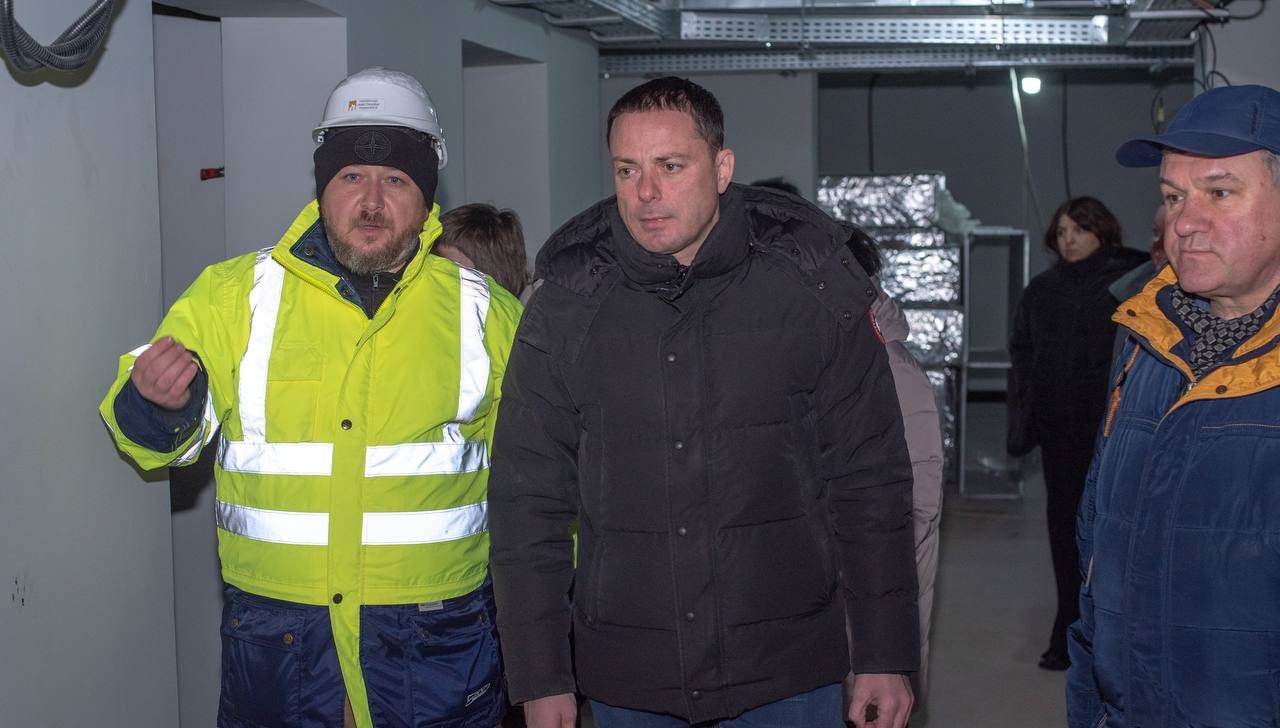 В Кам'янському до кінця весняних канікул планують завершити будівництво укриття в ліцеї №22 - ФОТО