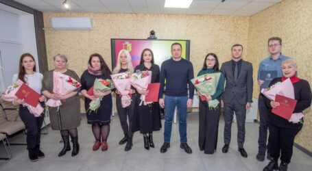 В Кам’янському з професійним святом привітали працівників державної виконавчої служби