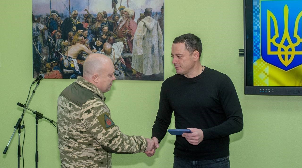 В Кам'янському захисників та захисниць України привітали з Днем ЗСУ - ФОТО
