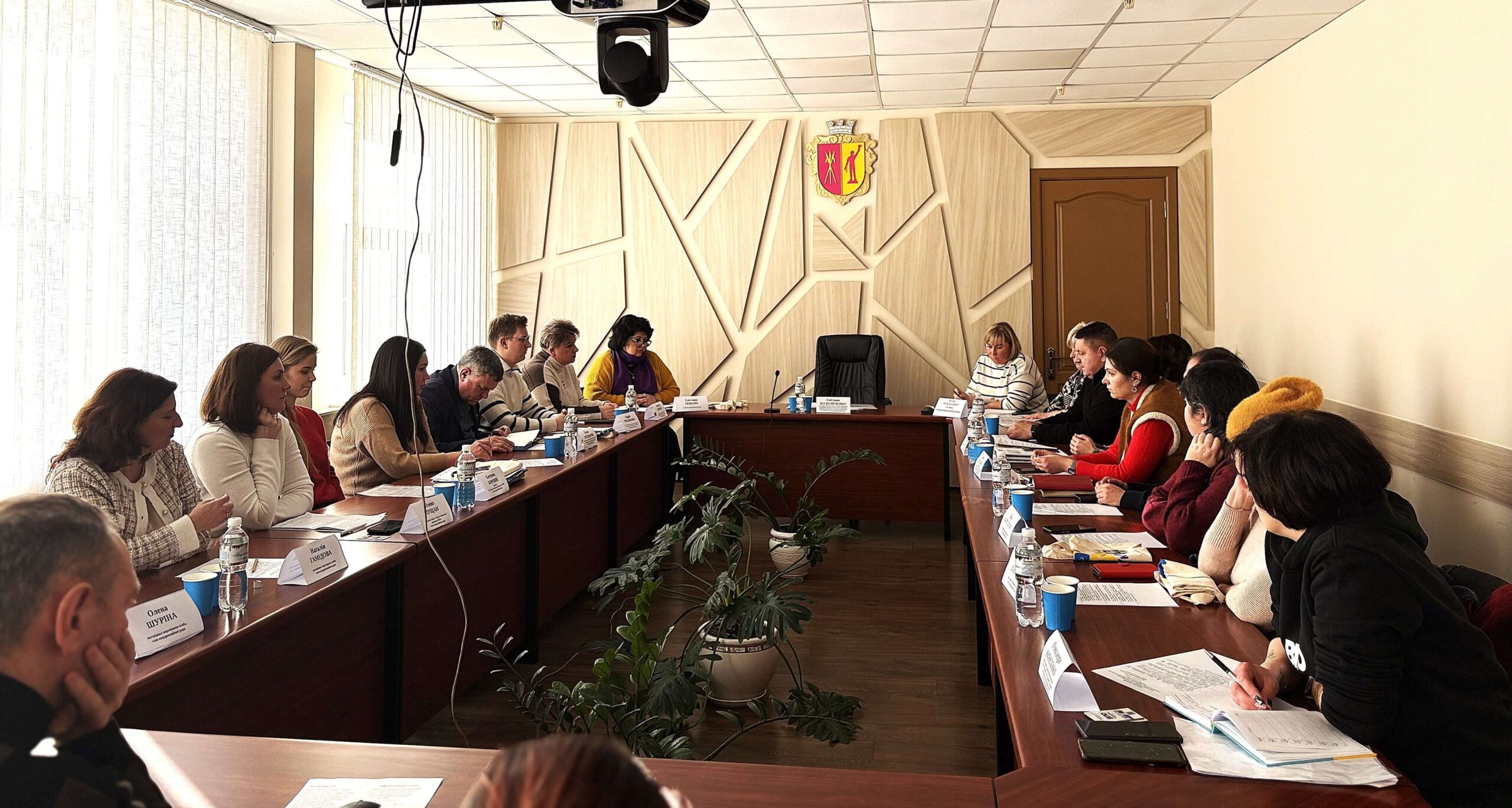 В Кам'янському підбили підсумки роботи Координаційної ради з питань підтримки ВПО - ФОТО
