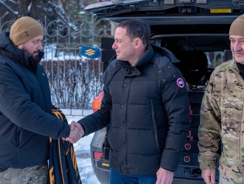 Кам’янське передало захисникам на фронт чергову партію FPV-дронів