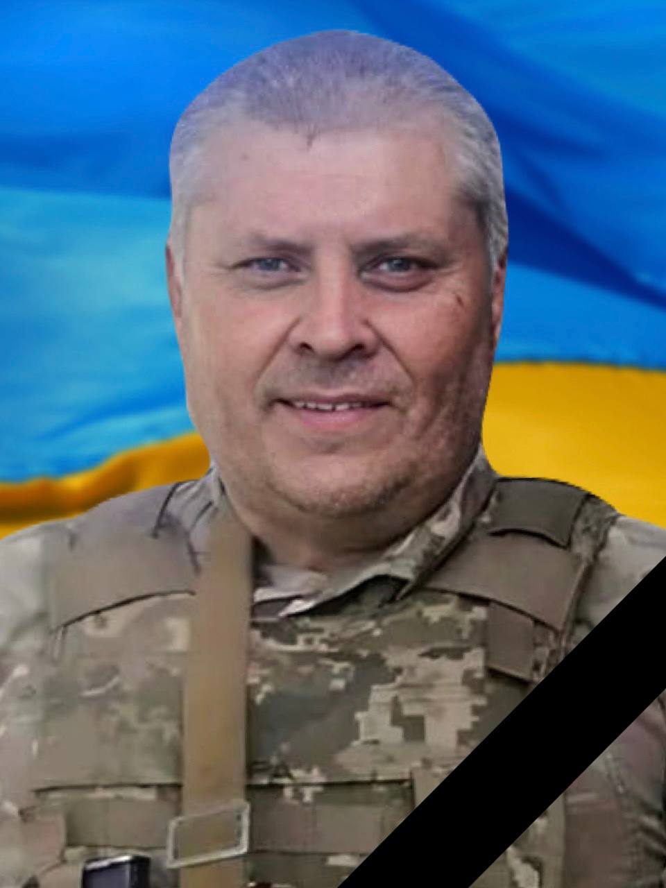 Сьогодні в Кам'янському проводять в останню путь захисника України Олександра Бойка - ФОТО