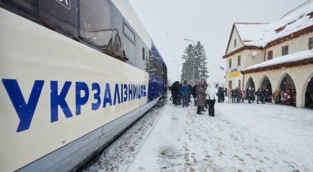 Відсьогодні на Дніпропетровщині скасують частину приміських потягів