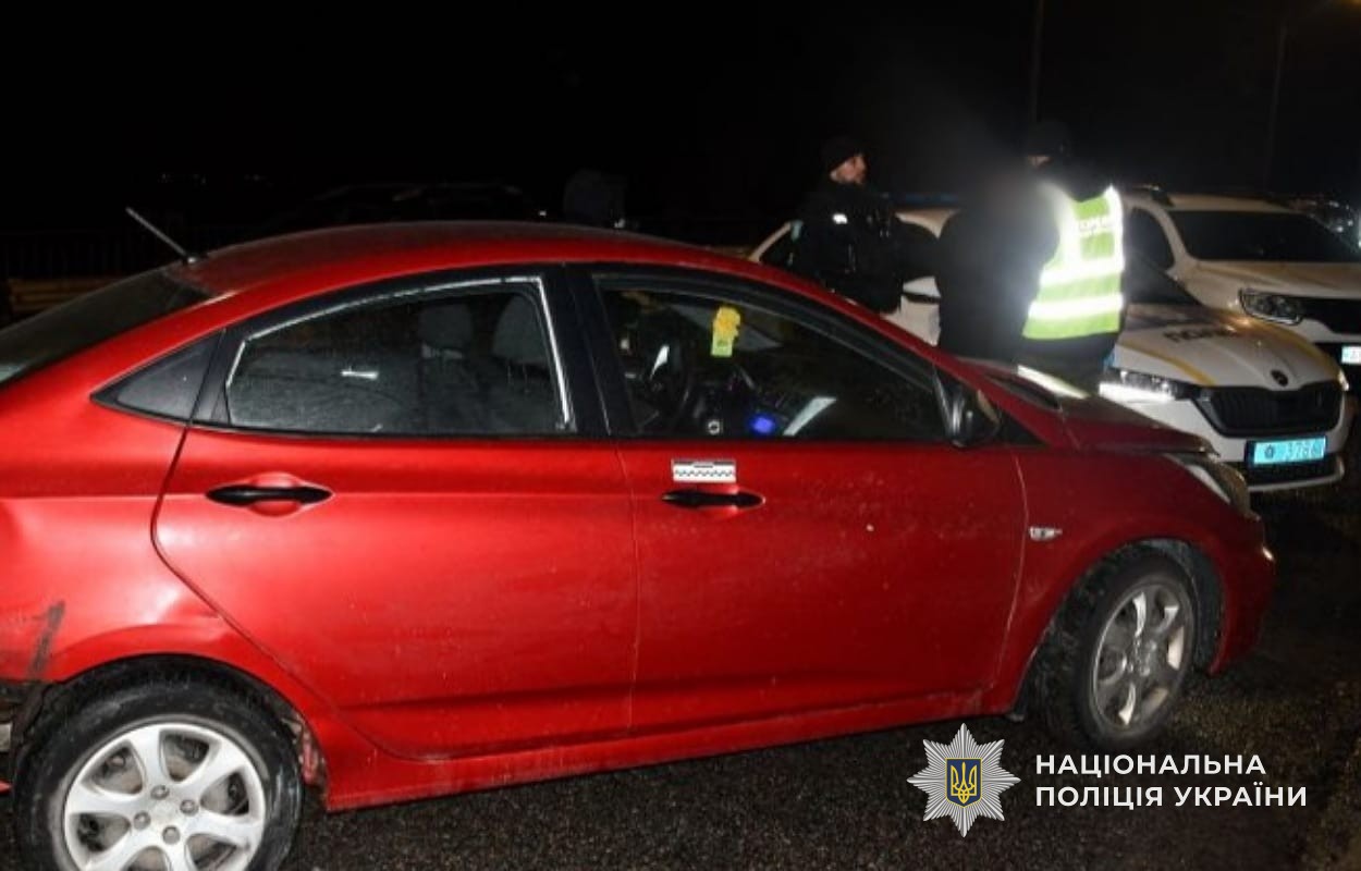 В Кам'янському чоловік зарізав знайомого та втік на його авто - ФОТО