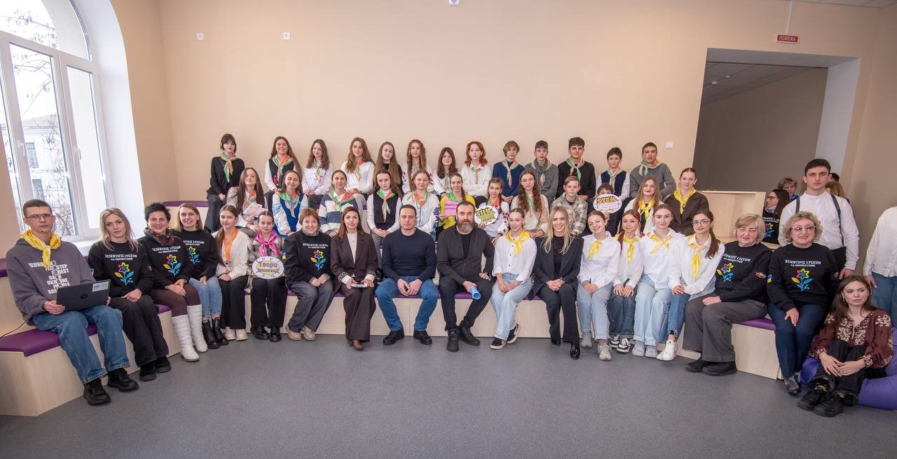 В Кам'янському після реконструкції відкрили Науковий ліцей ім. А.Лигуна - ФОТО