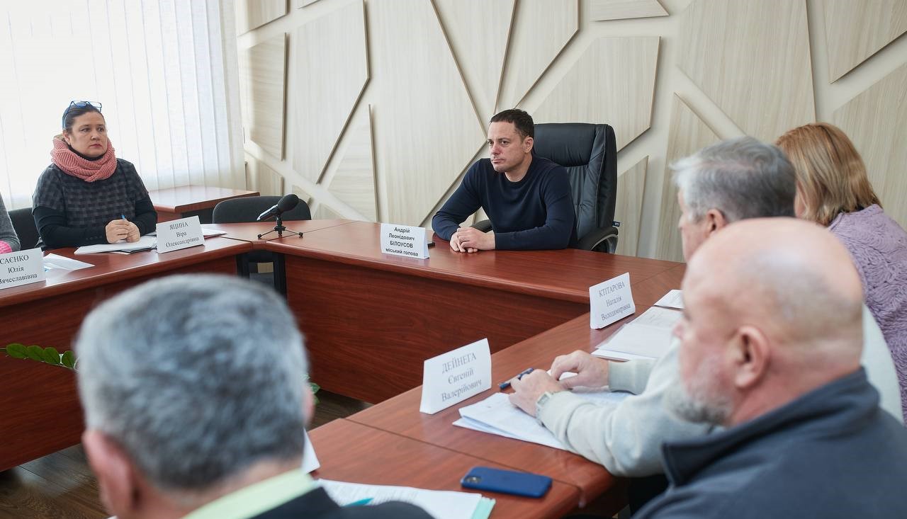 Зробити місто зручним для кожного мешканця: Рада безбар'єрності в Кам'янському схвалила план дій на найближчі роки - ФОТО