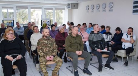Родини загиблих захисників з Кам’янського ознайомились з програмою «Сім’я героя», яка діє в обласній лікарні ім. Мечникова