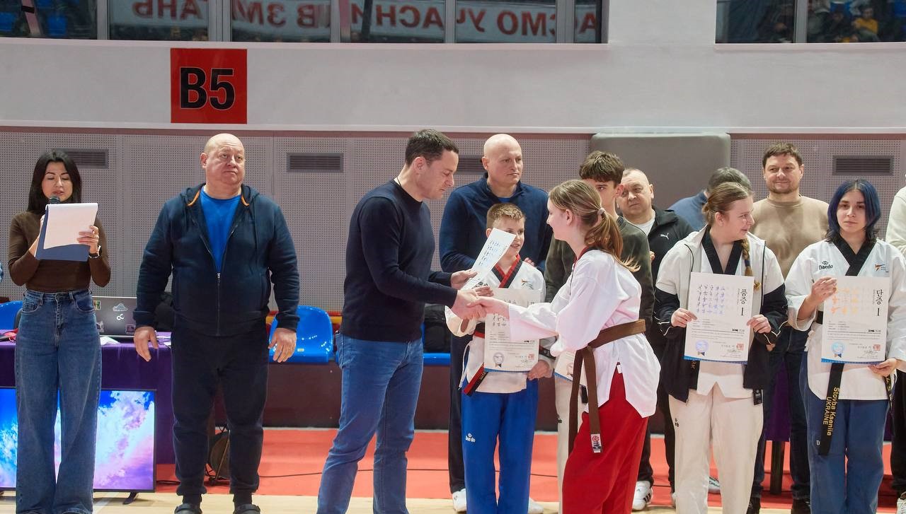 В Кам’янському відбувся Відкритий чемпіонат міста з тхеквондо - ФОТО