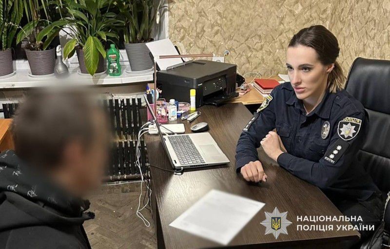 Задушив шарфом та збрехав поліції: у Кам’янському судитимуть чоловіка за вбивство знайомої