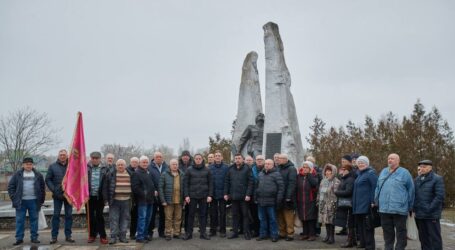 В Кам’янському вшанували пам’ять загиблих воїнів-інтернаціоналістів