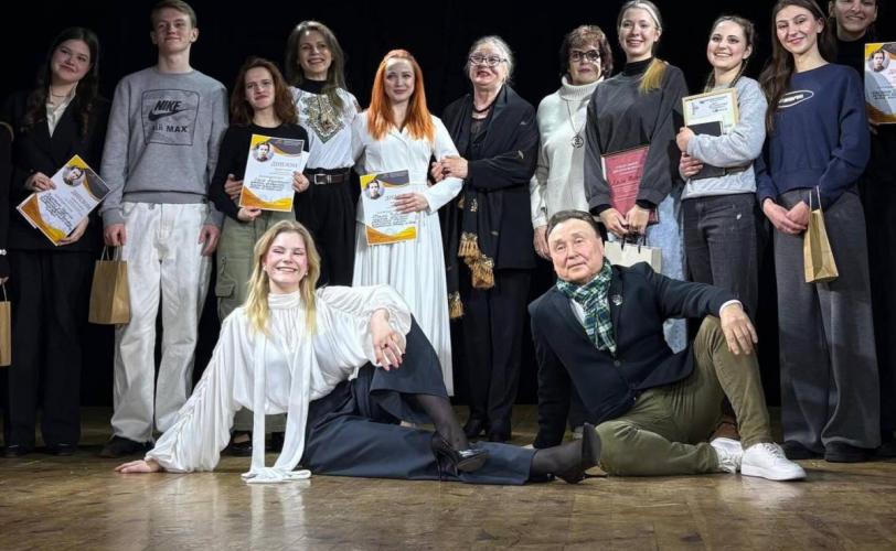 Артисти театру Кам’янського стали переможцями конкурсу професійних читців, присвяченому дню народження Лесі Українки