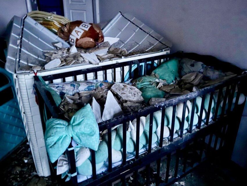 Місячний хлопчик, який постраждав через атаку росіян по Дніпру, у лікарні з травмою голови
