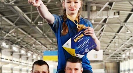 Кам`янчанка Єлизавета Стогній стала переможницею Всеукраїнського турніру з панкратіону