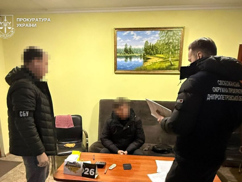 Вимагали за поховання в десять разів більше офіційної плати: на Дніпропетровщині депутат зі спільниками «заробляли» на родичах померлих