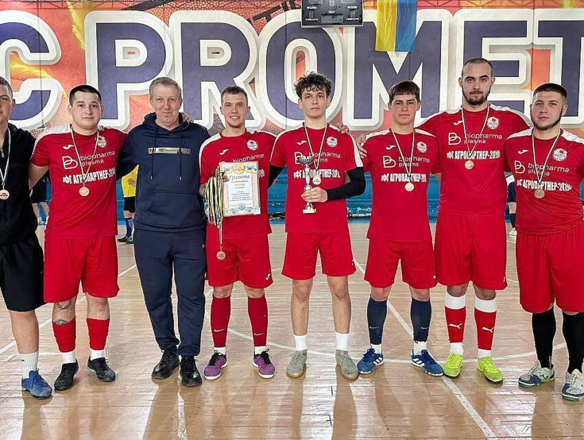Стали відомі призери чемпіонату Кам`янського з футзалу