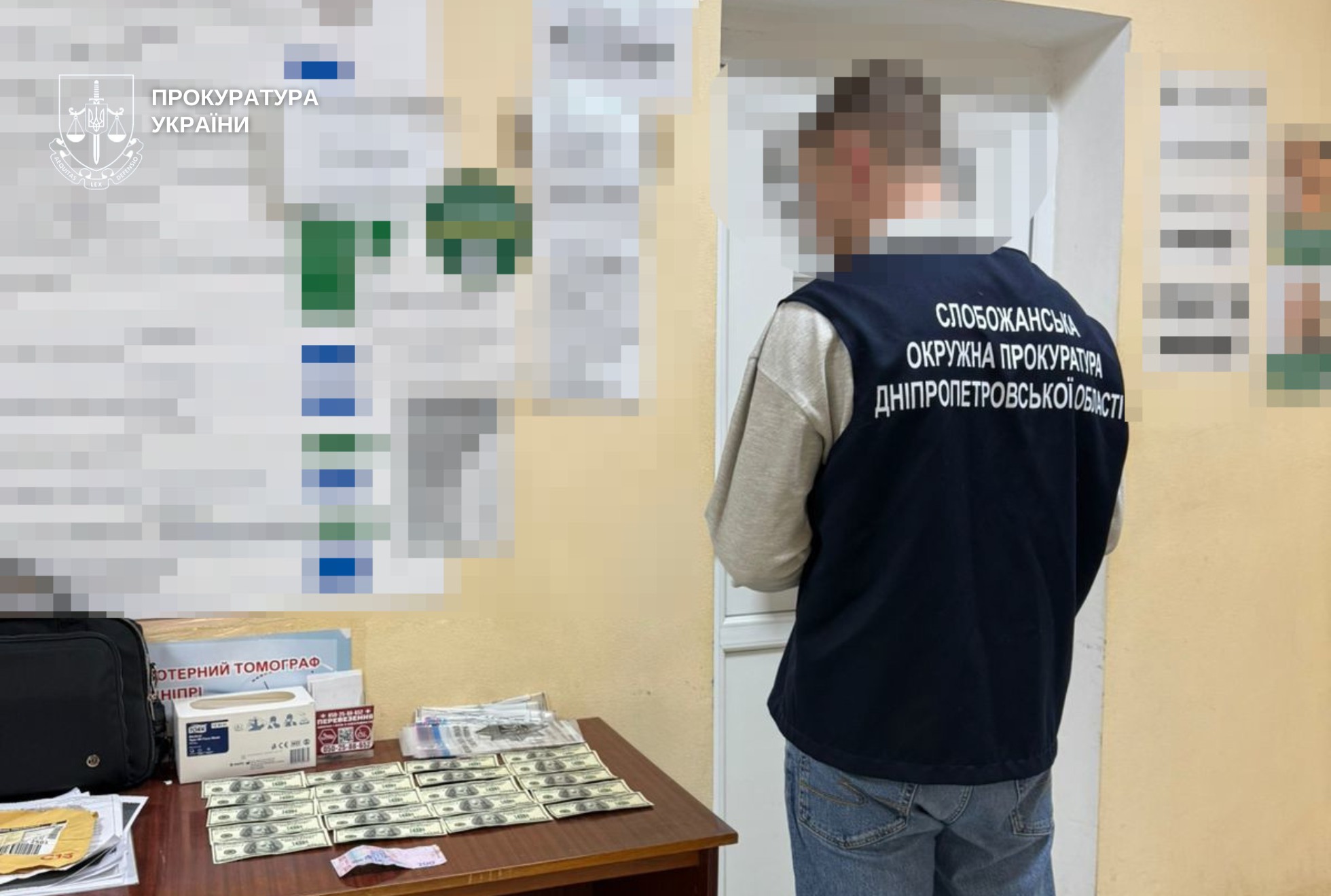 4,5 тис. доларів за інвалідність для військовозобов’язаного: на Дніпропетровщині повідомлено про підозру трьом працівникам лікарні - ФОТО