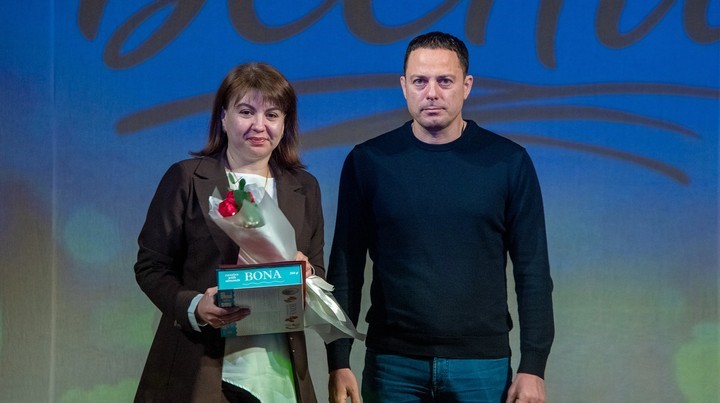В Кам'янському з прийдешнім святом вітали військовослужбовиць, волонтерок та представниць місцевого самоврядування й правоохоронних органів - ФОТО