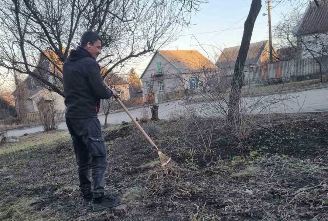 Мешканці Кам'янського вийшли на толоки - ФОТО