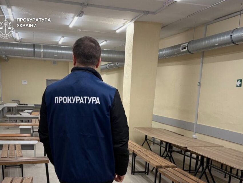 Пів мільйона гривень за ремонт укриття, де згодом потріскались стіни та підлога: в Кам’янському районі підозру у недбалості отримав інженер технагляду