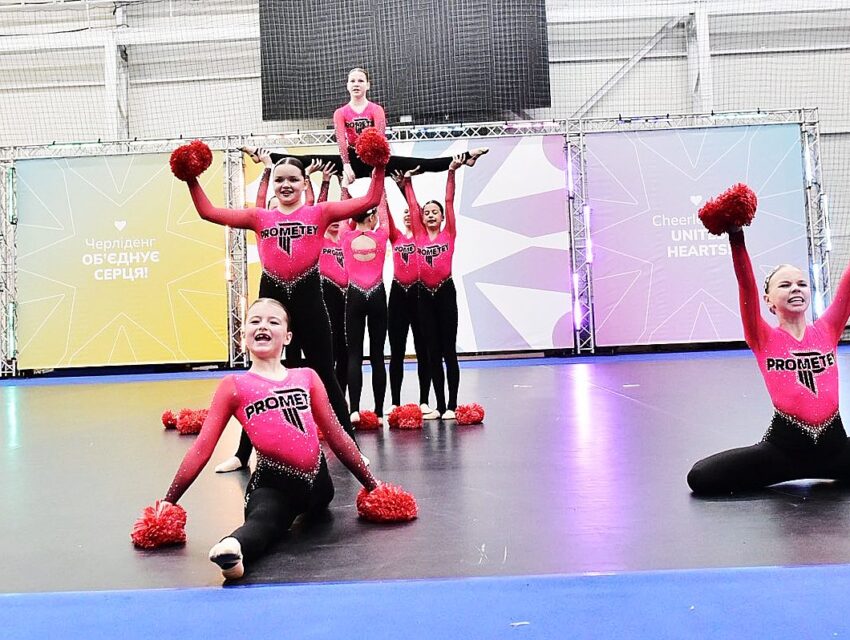 Кам`янські черлідери здобули на чемпіонаті України понад десяток нагород