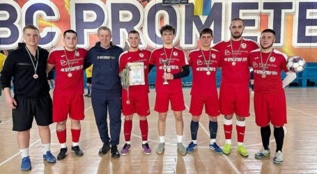 Стали відомі призери чемпіонату Кам`янського з футзалу
