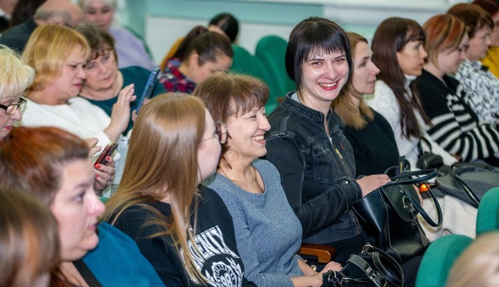 В Кам’янському з професійним святом привітали працівників житлово-комунального господарства та побутового обслуговування