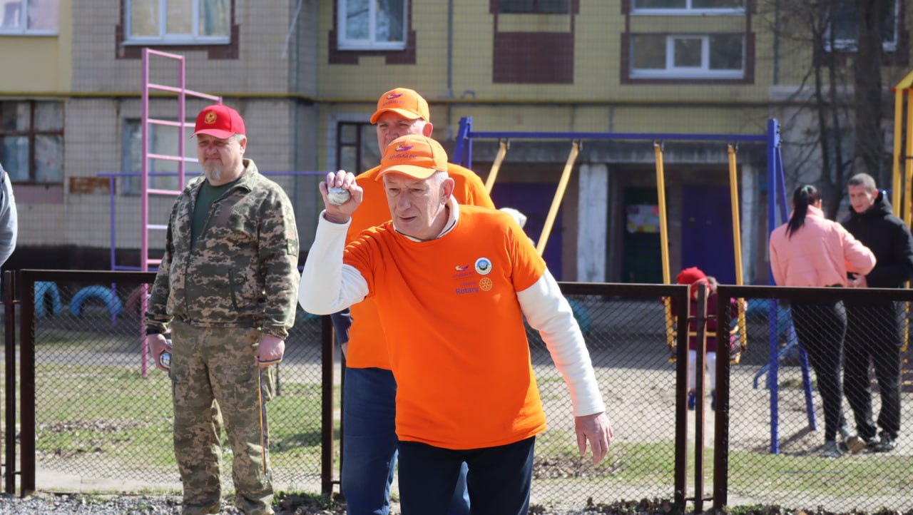 У Кам’янському пройшов обласний турнір із петанку для ветеранів та їхніх родин - ФОТО