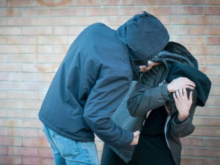 В одному з селищ Кам’янського району два чоловіки забили людину до смерті