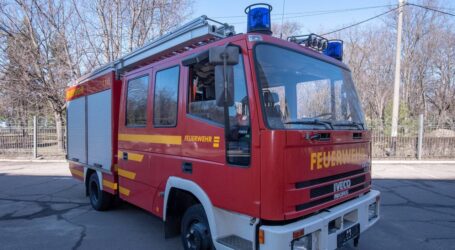 Німецькі партнери передали Кам’янському пожежну машину