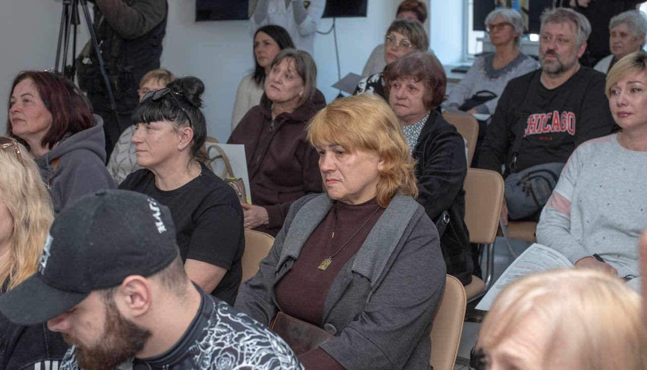 Родини загиблих героїв з Кам'янського вже вдруге взяли участь у програмі «Сім’я Героя». - ФОТО