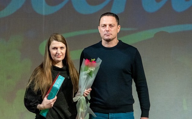 В Кам'янському з прийдешнім святом вітали військовослужбовиць, волонтерок та представниць місцевого самоврядування й правоохоронних органів - ФОТО
