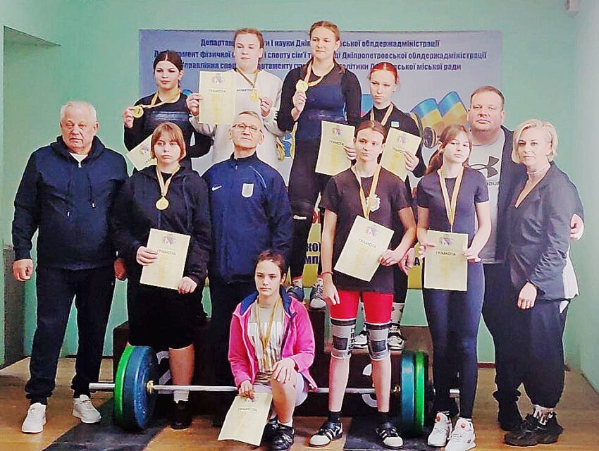 Спортсменки з Кам’янського здобули нагороди на чемпіонаті Дніпропетровської області з важкої атлетики