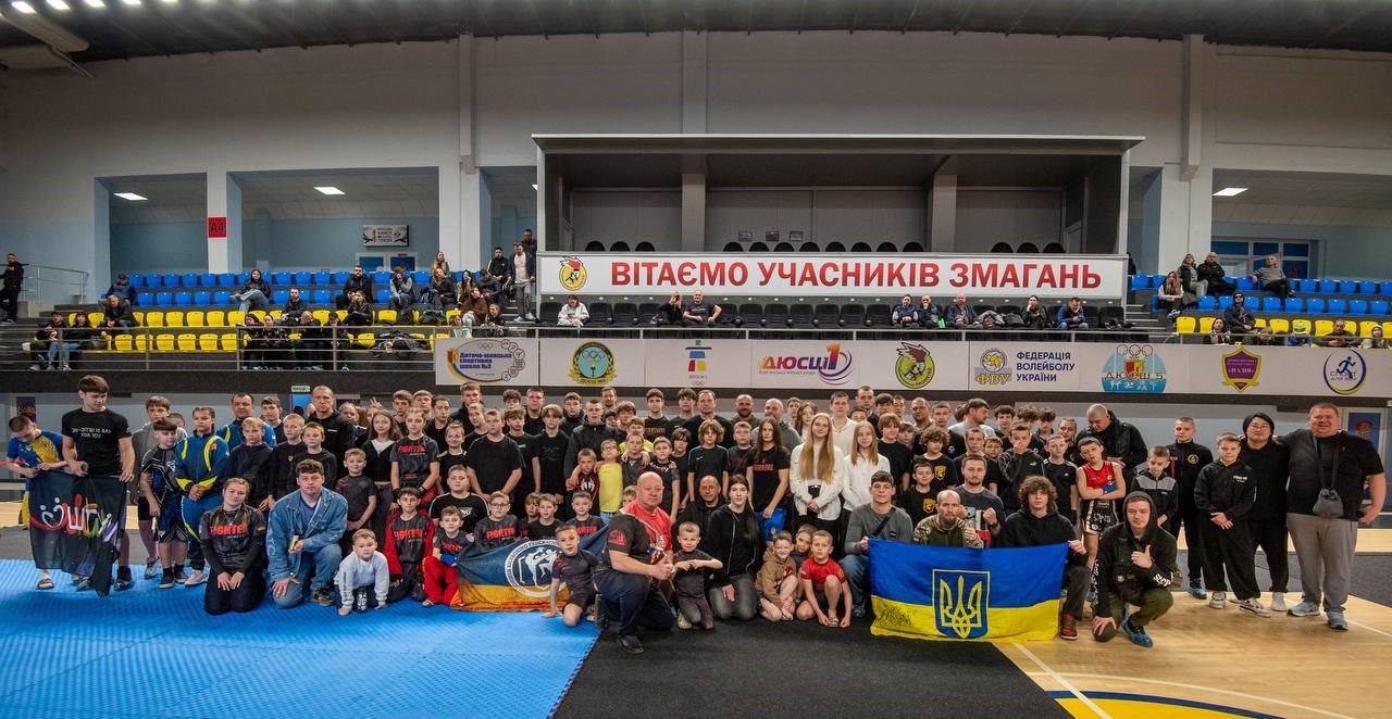 Понад сотня учасників взяли участь у ювілейному турнірі з козацького двобою в Кам'янському - ФОТО
