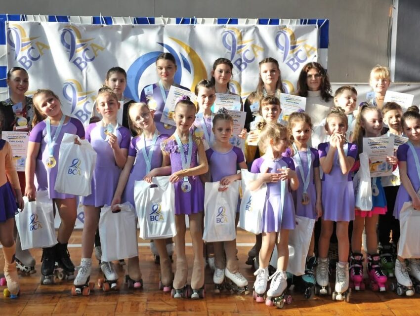 Кам`янські фігуристи завоювали понад два десятки медалей на двох престижних турнірах