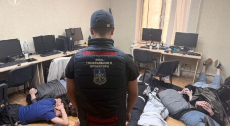 Псевдоромантика та інвестиції: у Дніпрі викрили масштабну мережу кол-центрів (ВІДЕО)