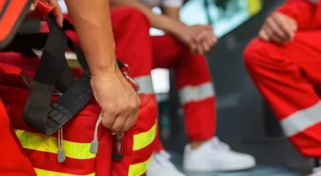 Обурився через відмову від госпіталізації: у Дніпрі нетверезий чоловік стріляв з пістолета у парамедика