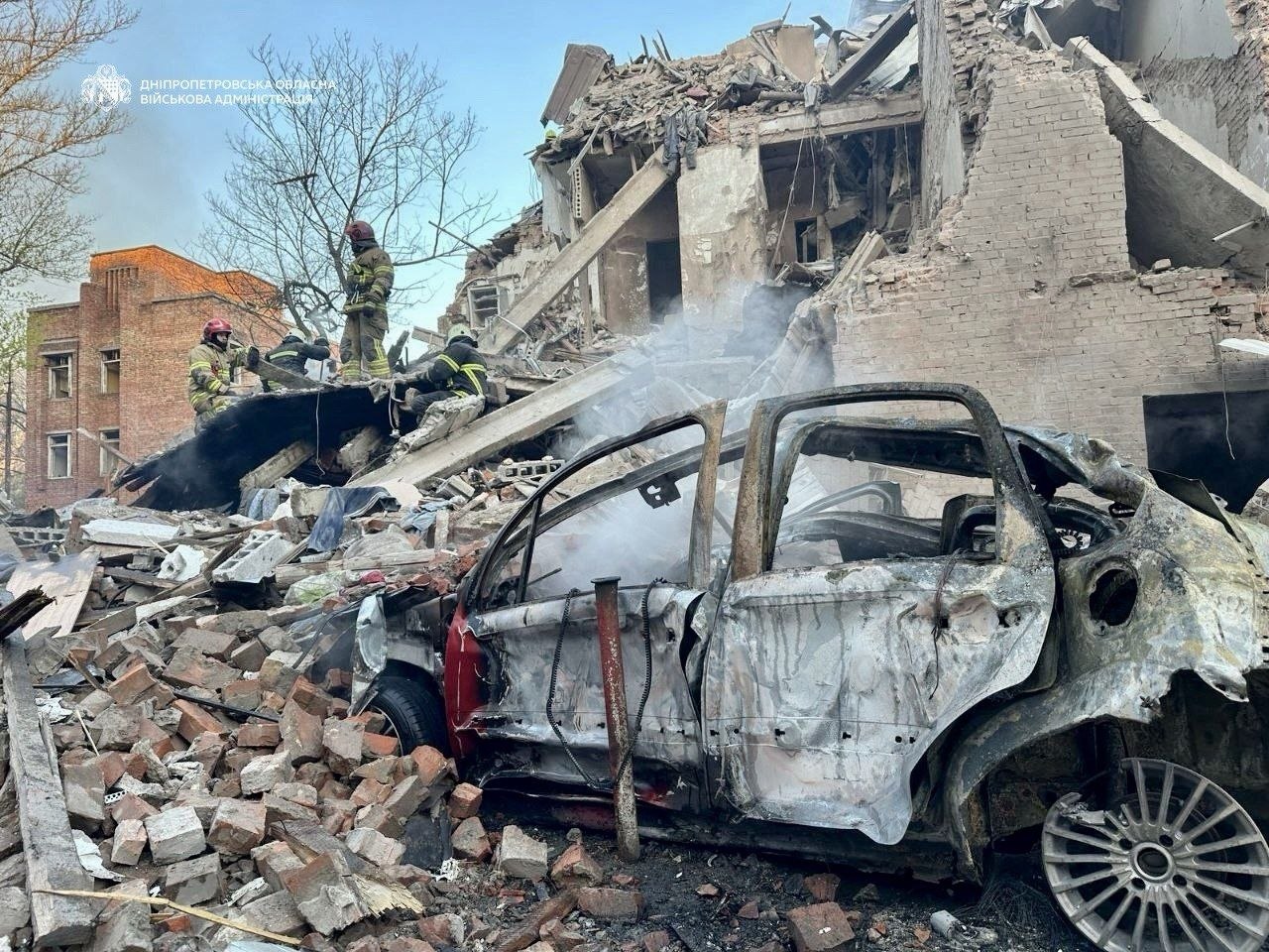 Ворог вночі та зранку атакує Дніпро та область, в Кам'янському минулось без надзвичайних подій - ФОТО