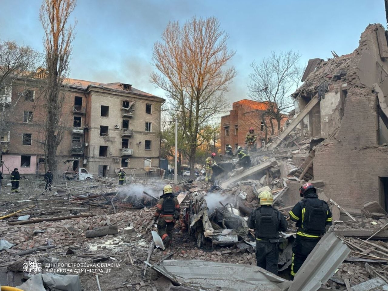 Ворог вночі та зранку атакує Дніпро та область, в Кам'янському минулось без надзвичайних подій - ФОТО