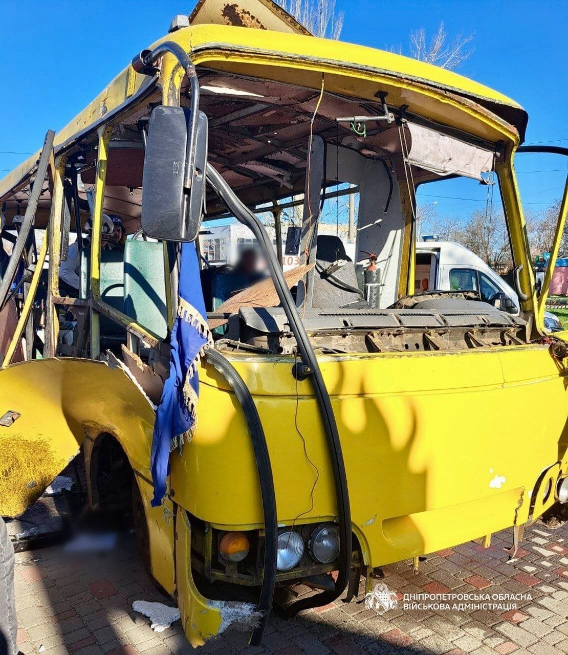 Вранці ворог атакував дроном міський автобус на Дніпропетровщині - ФОТО
