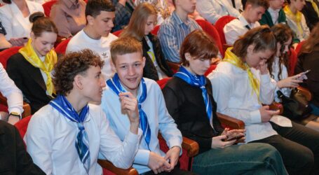 В Кам’янському нагородили переможців інтелектуальних змагань «VIVA! Найрозумніші!»