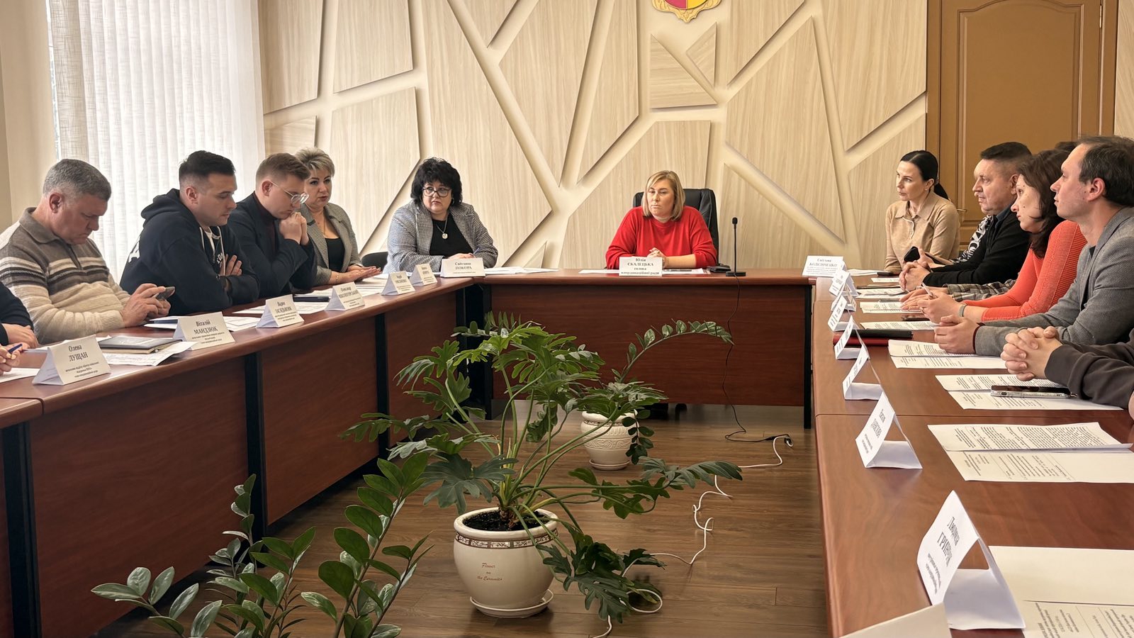 В Кам'янському профільні органи обговорили зміни до закону про права та свободи переселенців - ФОТО