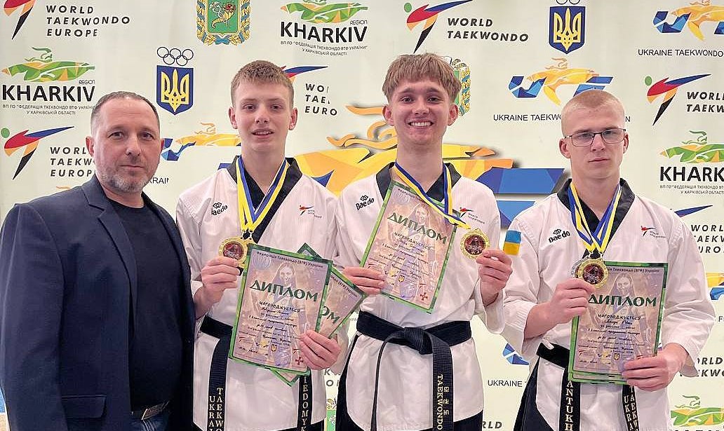 Тхеквондисти з Кам`янського здобули півсотні медалей на двох всеукраїнських змаганнях - ФОТО