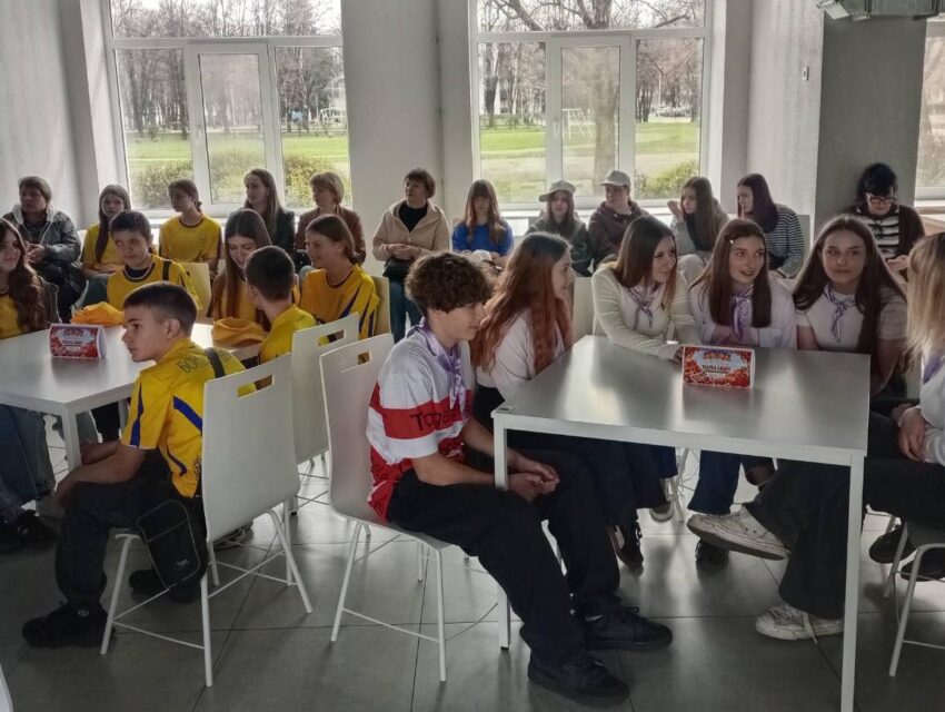 Команда ліцею №20 з Кам’янського представлятиме наше місто у фіналі конкурсу «Толока смаку»
