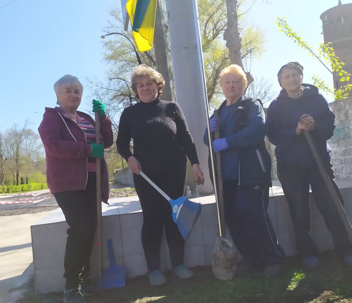 В Кам'янському органи самоорганізації населення продовжують активно долучатись до благоустрою - ФОТО