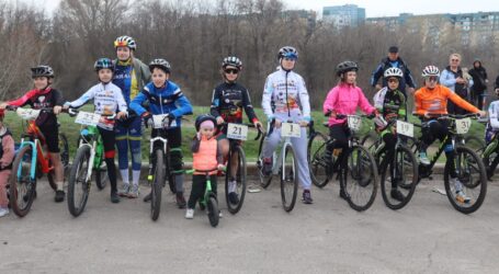 У Кам’янському відбувся чемпіонат міста з велокросу