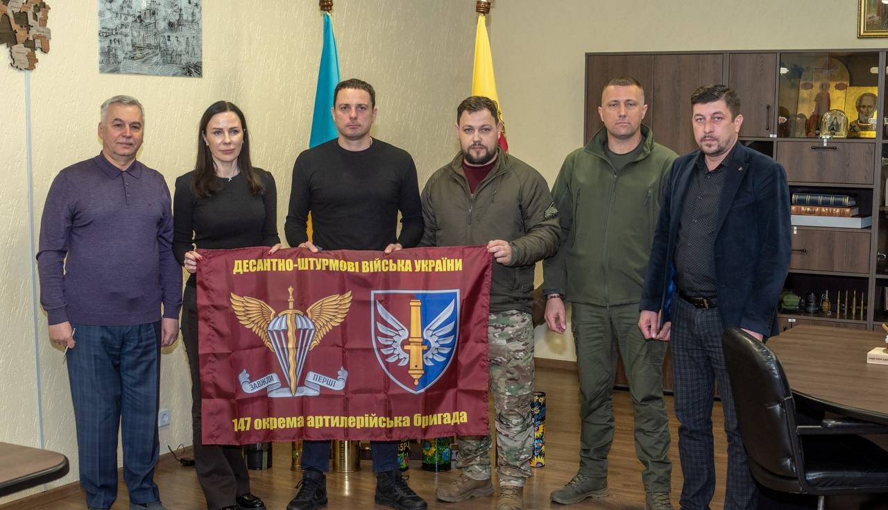 Влада Кам'янського налагоджує співпрацю з військовими у сферах реабілітації та інших - ФОТО