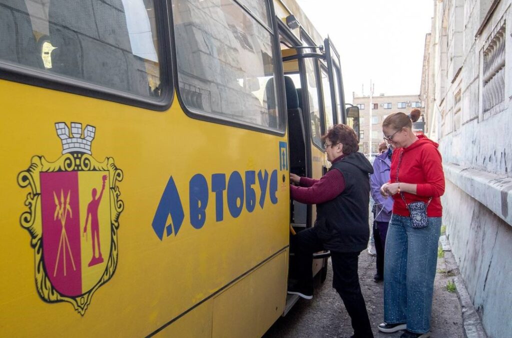 Рідні загиблих захисників з Кам'янського проходитимуть курс психологічної адаптації на Орлівщині - ФОТО