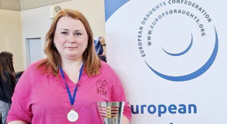 Олена Коротка з Кам’янського завоювала титул чемпіонки Європи з шашок-64