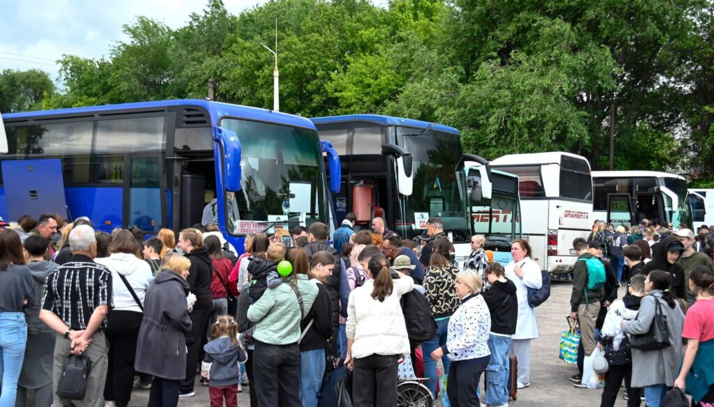 В Кам'янському стартувала літня оздоровча кампанія для дітей - ФОТО
